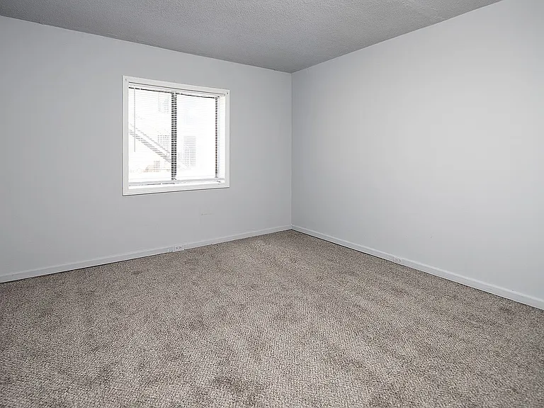 Lynnwood Garden Apartments — Photo 59