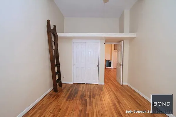 Rented by Bond New York | media 37