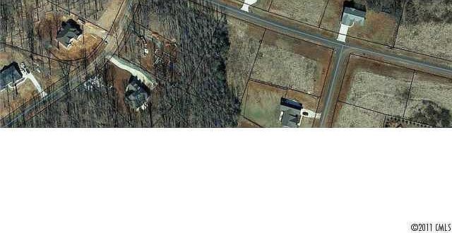 1st image of L22 Ravencrest Dr