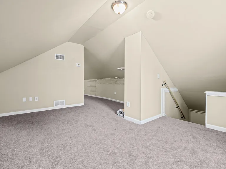 1600 Victoria Ave #UP — Photo 19