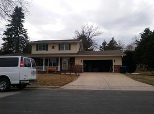 804 Maple Crest Ln, Watertown, WI 53094