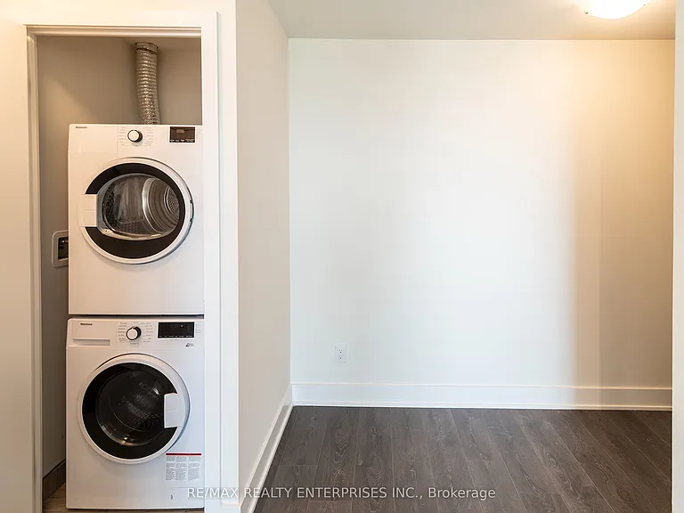 188 Fairview Mall Dr #908 — Photo 5