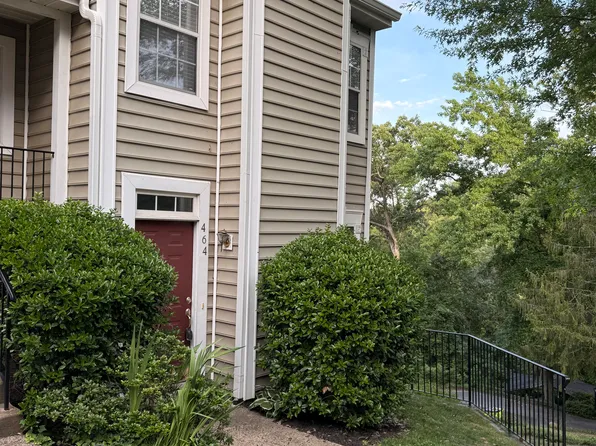 464 Overlook Dr, Occoquan, VA 22125