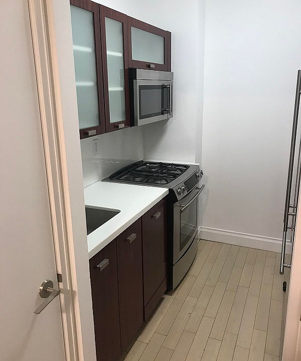 1st image of 212 E 47th St APT 14J