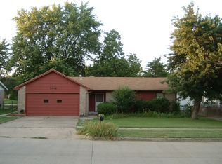 1008 Pecan Ln, Claremore, OK 74017