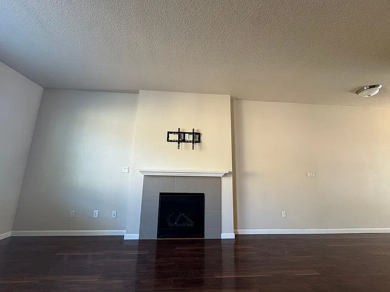 3008 NE 74th St — Photo 35