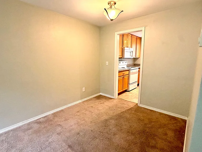 American Lake Townhomes — Photo 24