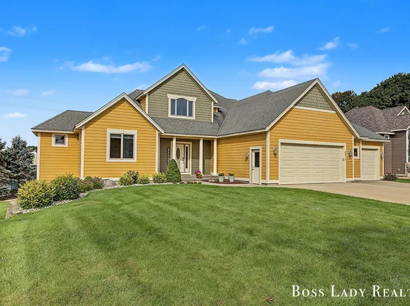 2213 N Bristol St, Holland, MI 49424