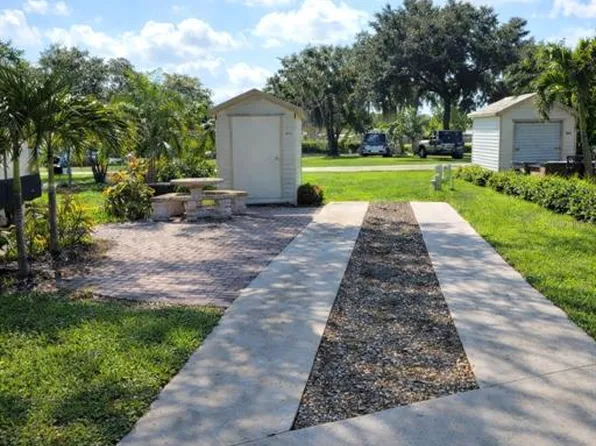 2938 Par Dr Lot 200, Bowling Green, FL 33834