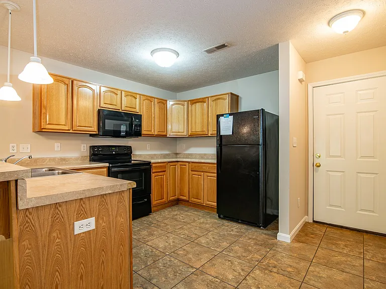Rita May Ct — Photo 9