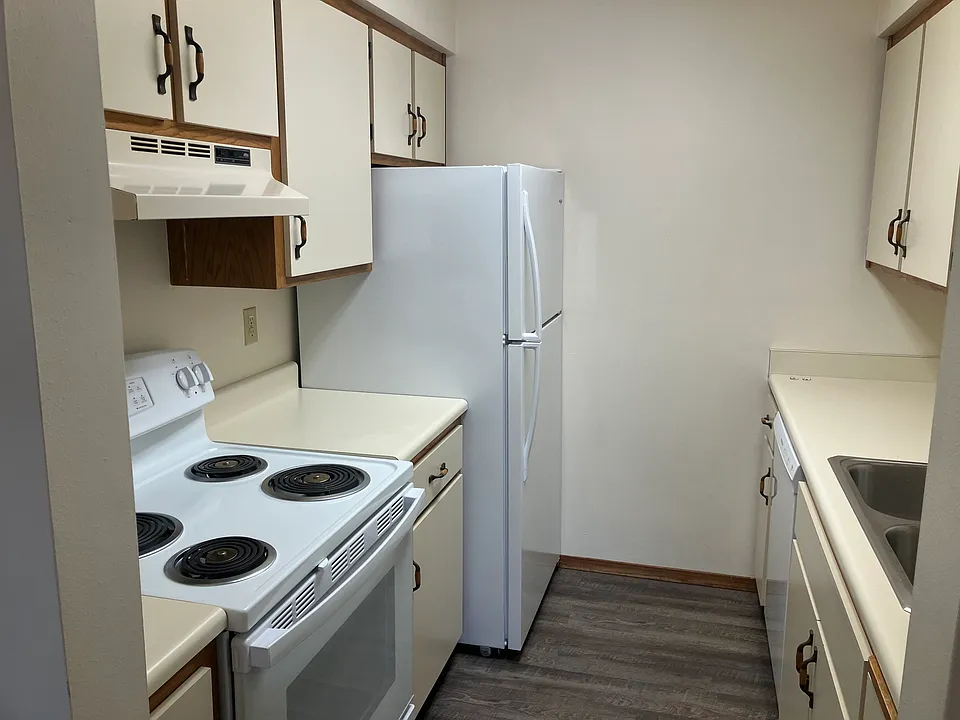 Photo of similar unit.