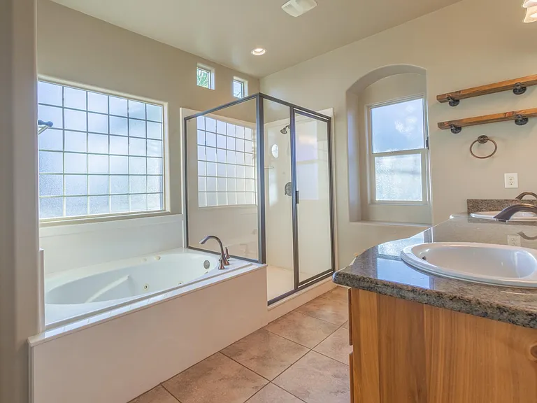 2676 S Wilson Dr — Photo 17