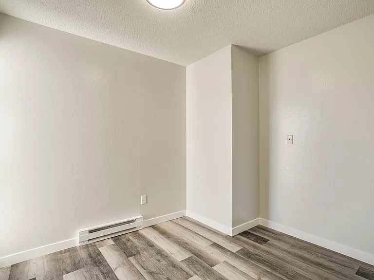 705 State Ave N #3 — Photo 6