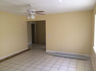 301 SW 5th Ln, Boynton Beach, FL 33435