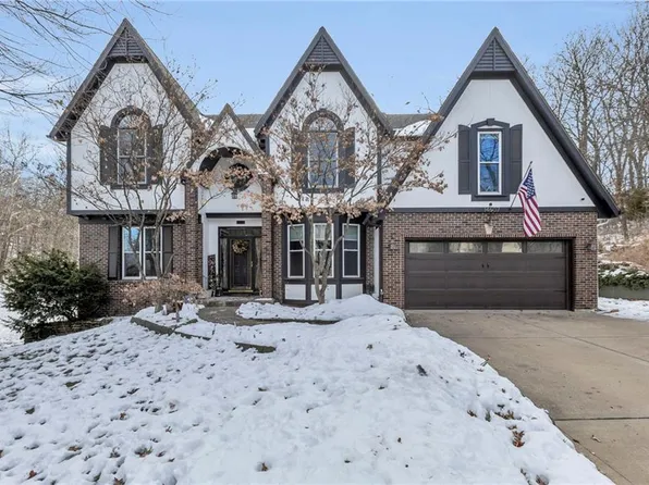 14607 W 56th Ter, Shawnee, KS 66216