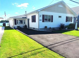 9126 Beach Rd, Brewerton, NY 13029