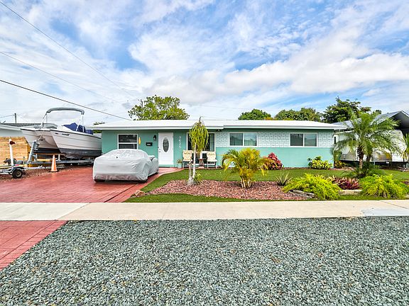 2nd image of 3625 SW 22nd St