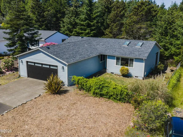 720 SE Bird Ave, Waldport, OR 97394
