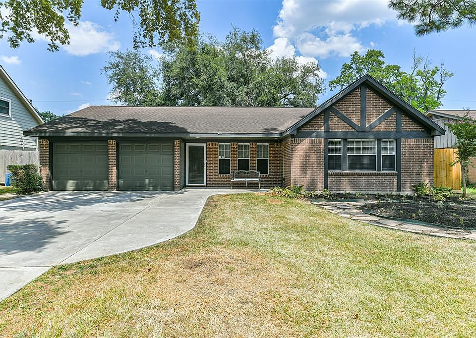 1st image of 408 Christina Ln