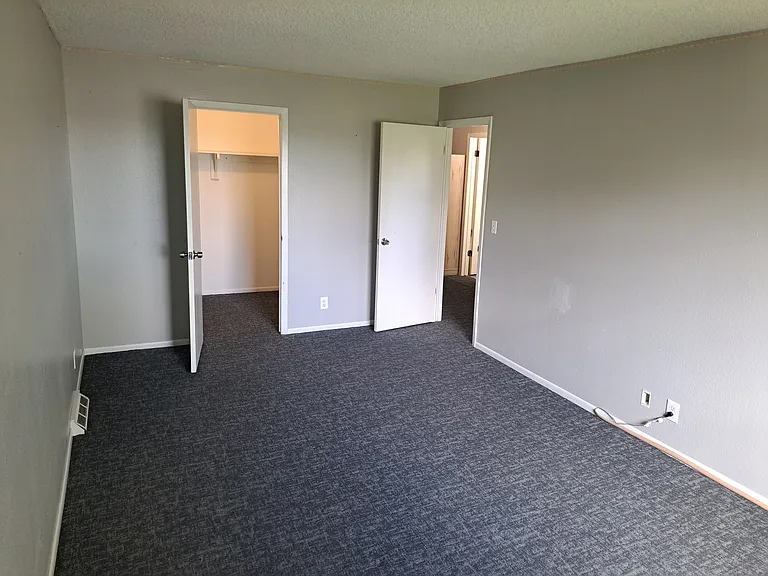 9904 Lane St — Photo 8
