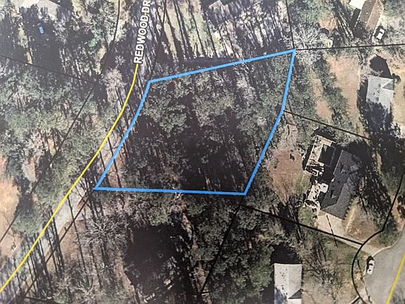 4th image of 1851 Redwood Dr