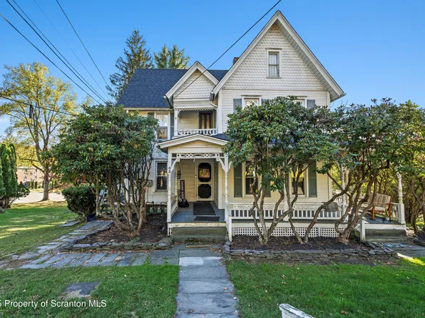 43 College Ave, Factoryville, PA 18419