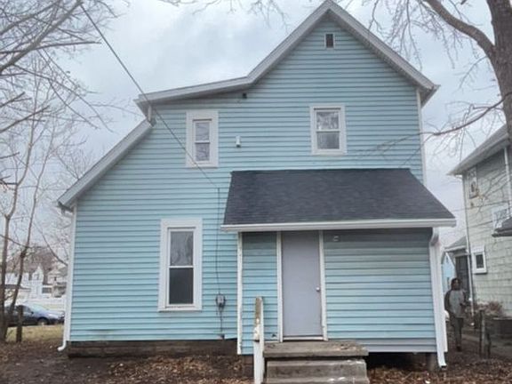 2nd image of 808 N Jefferson St