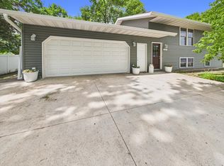 403 5th Ave SE, Melrose, MN 56352