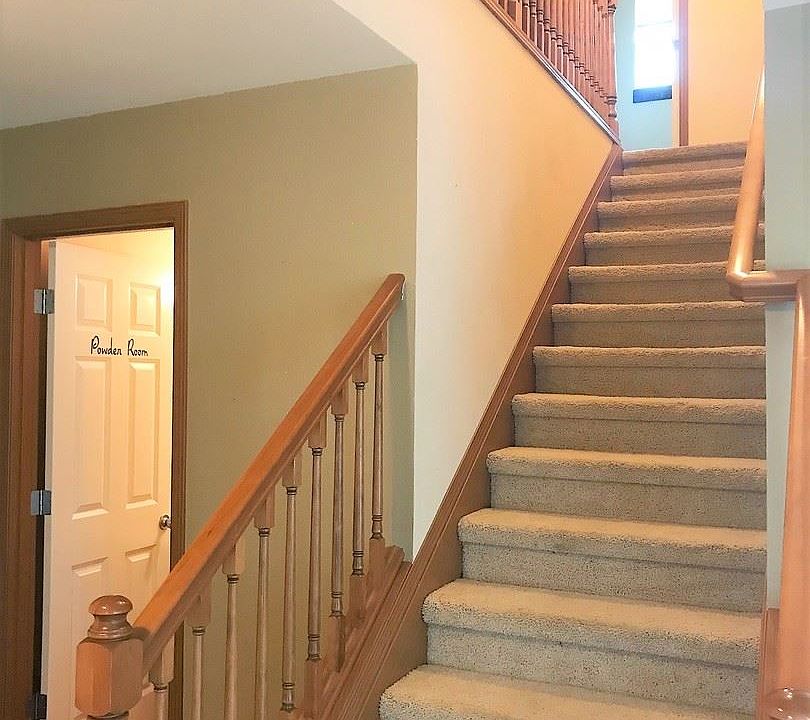1st image of 7647 Trica Ave NE