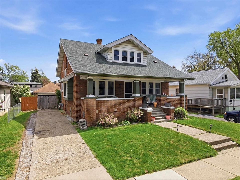22454 Pleasant Ave, photo 24