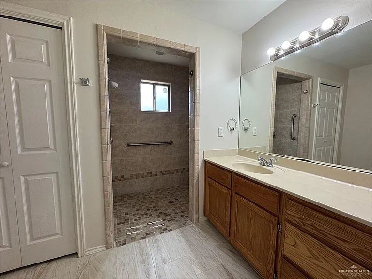 2841 Sycamore Ave — Photo 12