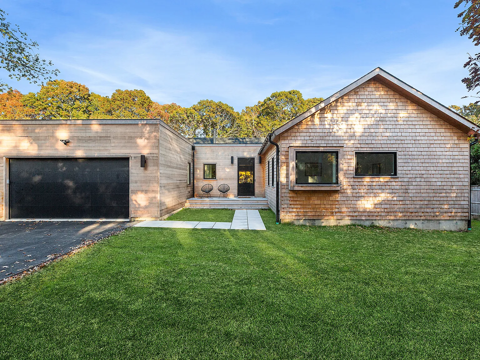 Brand New Ranch-Style Home in Springs — Photo 1