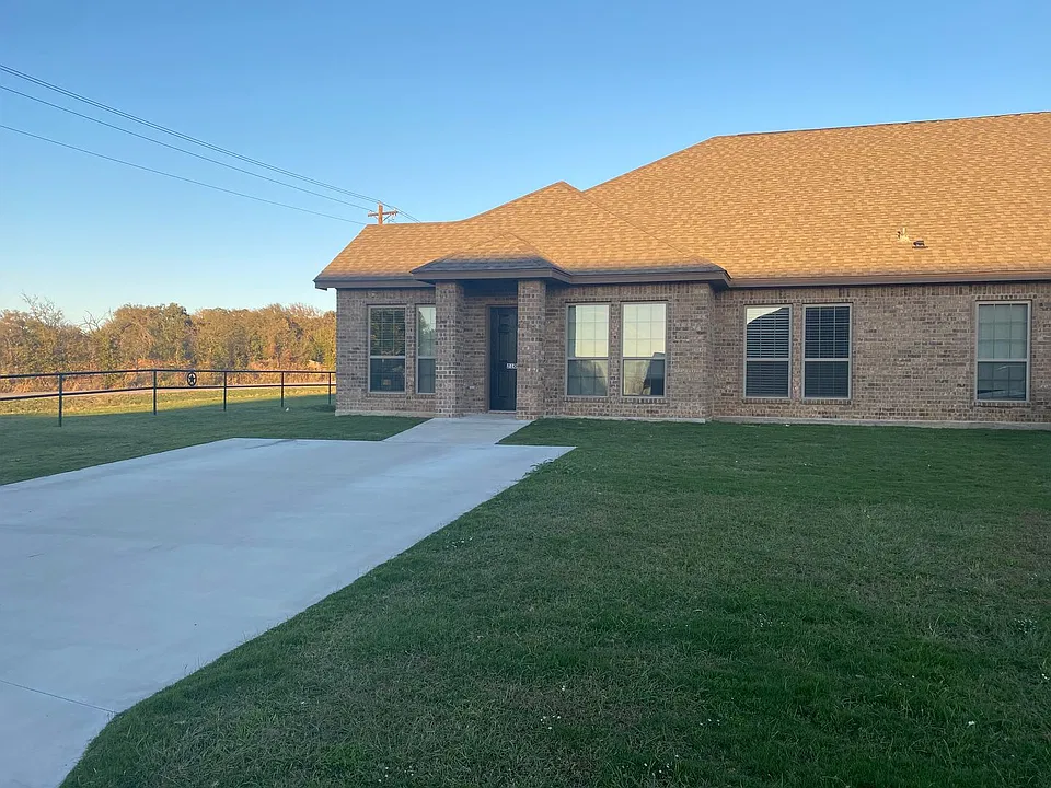 1093 Grindstone Rd #209