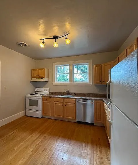715 Ferdinand Ave SW — Photo 15
