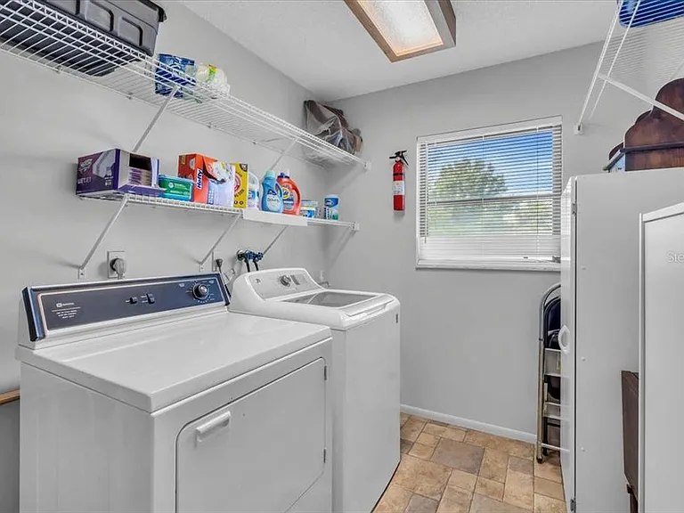 331 Burke Rd — Photo 13