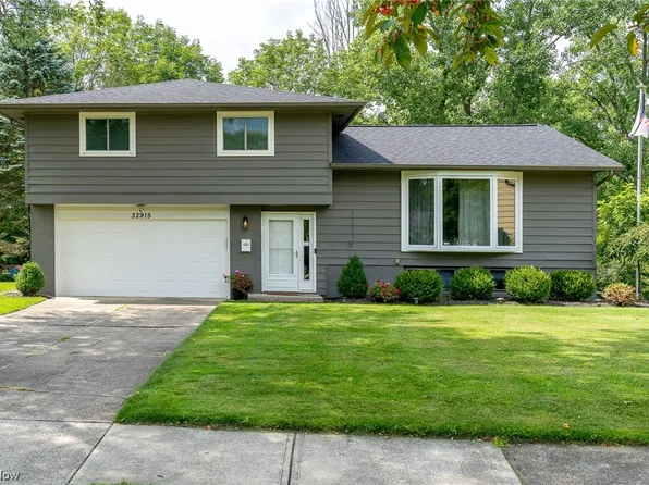 32915 Charmwood Oval, Solon, OH 44139