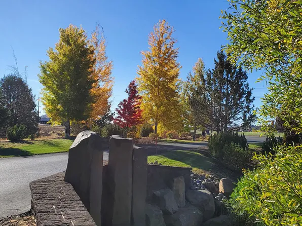 5767 Engleman Spruce Way, Klamath Falls, OR 97601