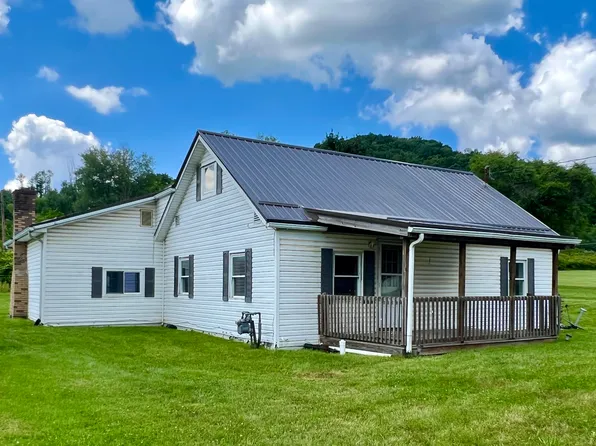 12899 Harrison St, Summerville, PA 15864