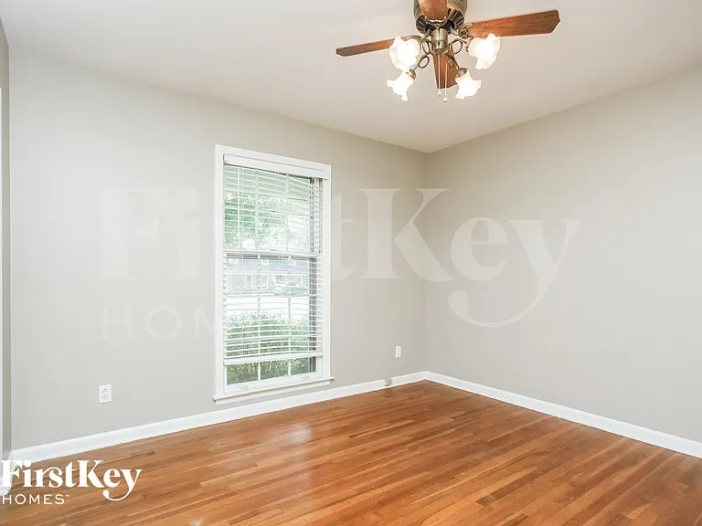 5482 Timmons Ave — Photo 14