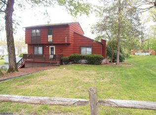 48 Acorn St, Stanhope, NJ 07874