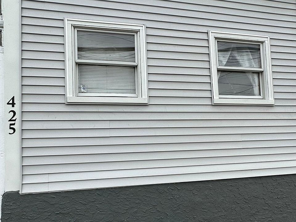 2nd image of 425 S Main St APT B
