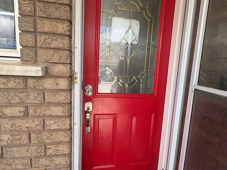 103 Cadillac Cres — Photo 2