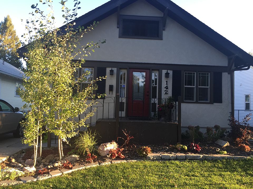1st image of 142 Avenue B
