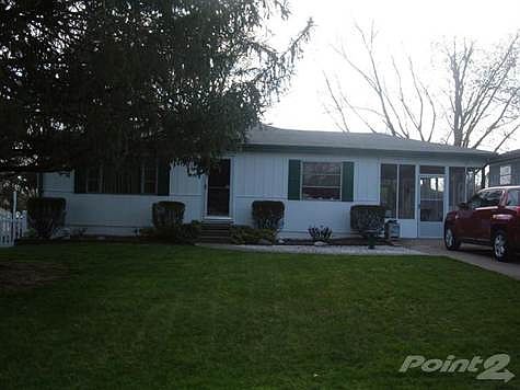 1st image of 37 Vivian Dr