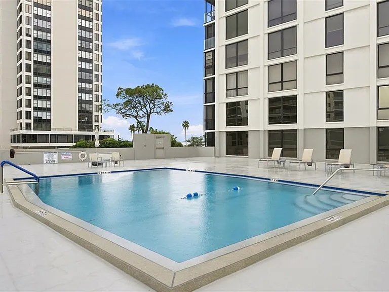 707 S Gulfstream Ave #207 — Photo 44