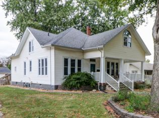 3324 Western Ave, Mattoon, IL 61938