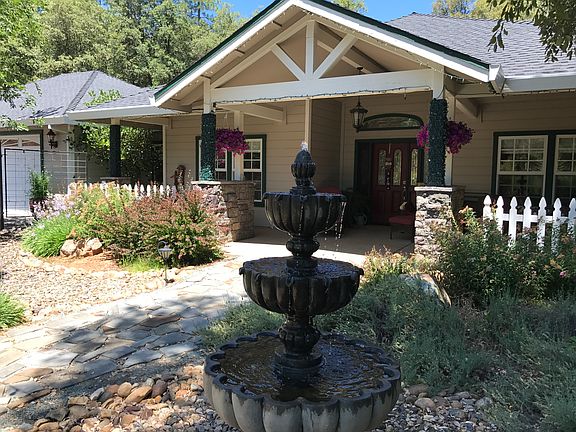 5th image of 19175 Golden Oaks Ct
