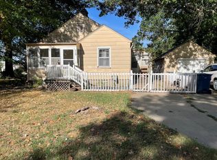 710 Highland Rd, Coffeyville, KS 67337