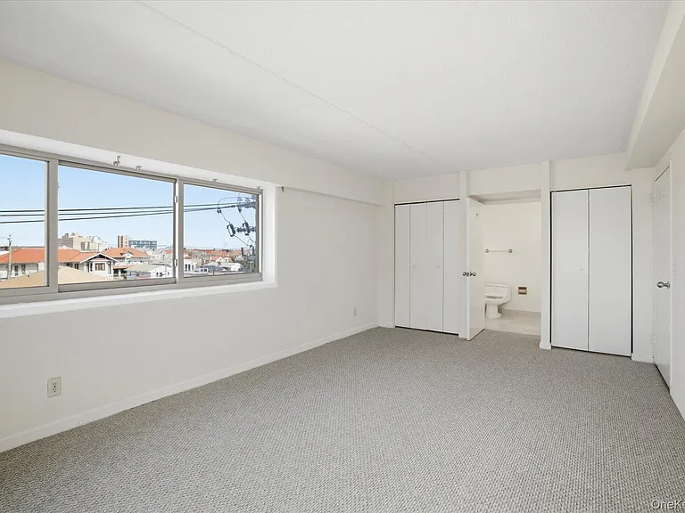 170 W Broadway #4H — Photo 16