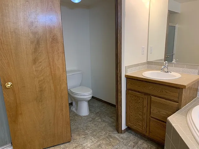 406 S Moore Ln — Photo 15